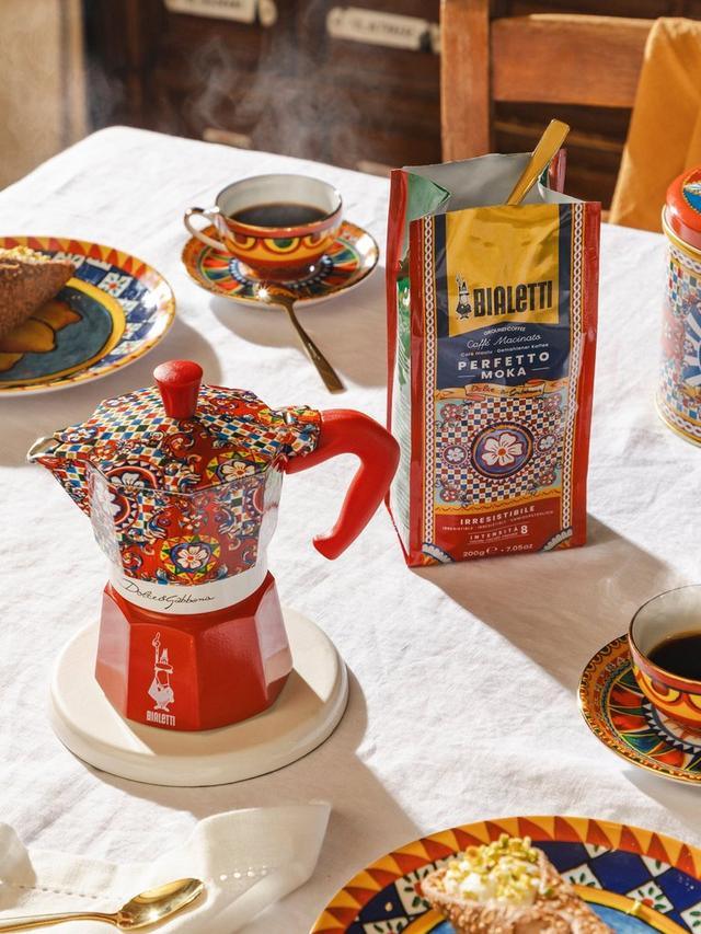 Bialetti X Dolce & Gabbana Irresistible Moka Ground Coffee (200g) - Image 4