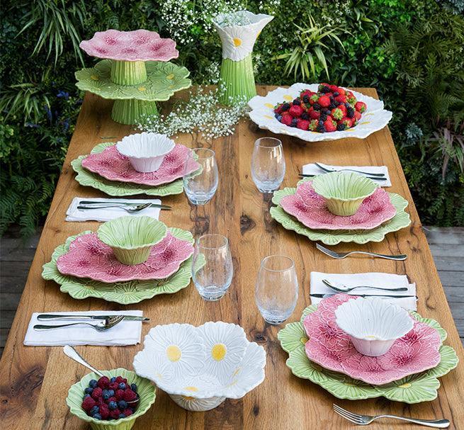Bordallo Pinheiro Maria Flor, Fruit Plate Dahlia (22cm) - Image 4