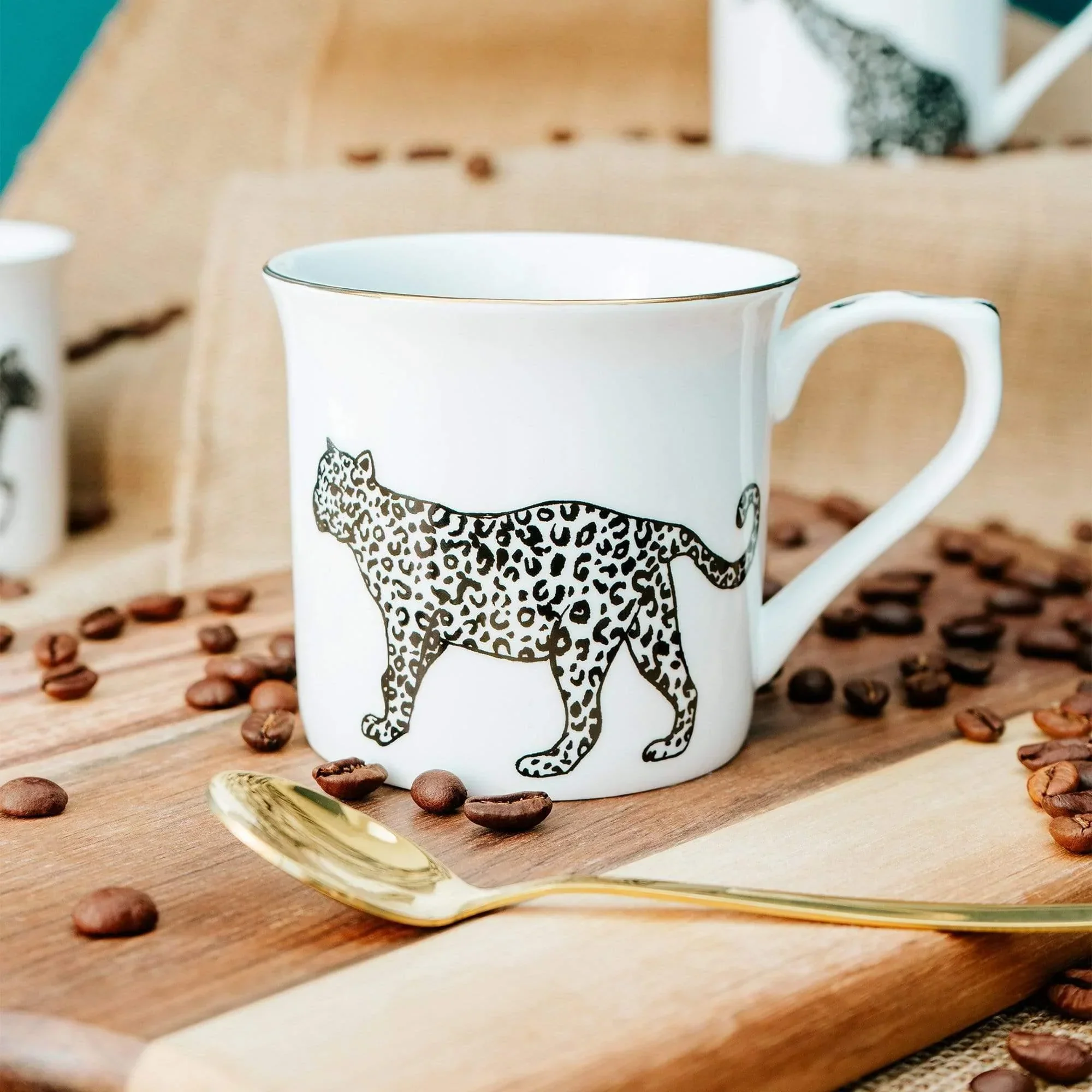 Candlelight Cheetah Mug with Gold Rim - Image 6