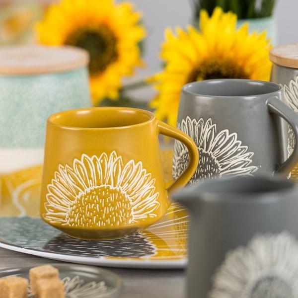 DMD Artisan Flower Grey Wax Resist Mug - Image 2