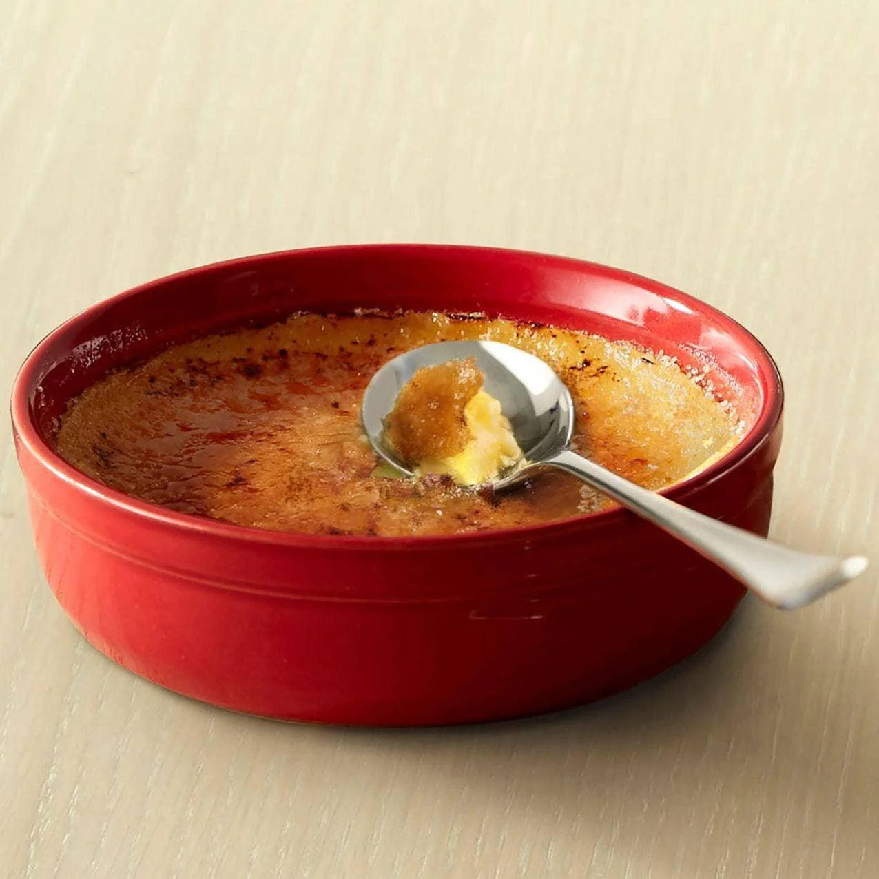 Emile Henry 2 Creme Brulees Ramekin Set - Burgundy (13cm) - Image 3