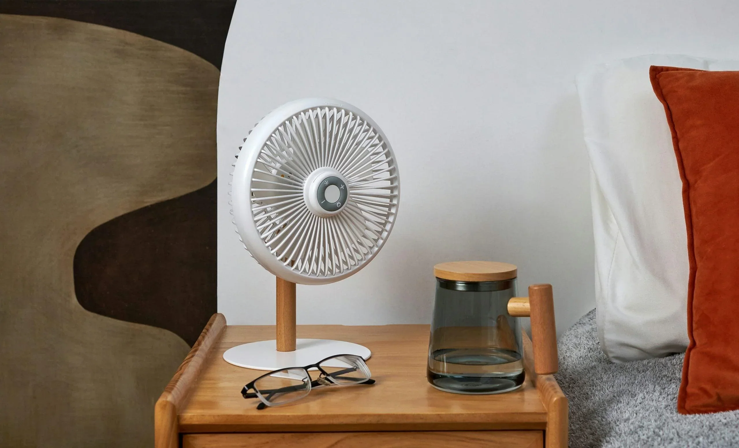 Gingko Beyond Portable & Detachable Desk Fan/ Light - Cream White - Image 3