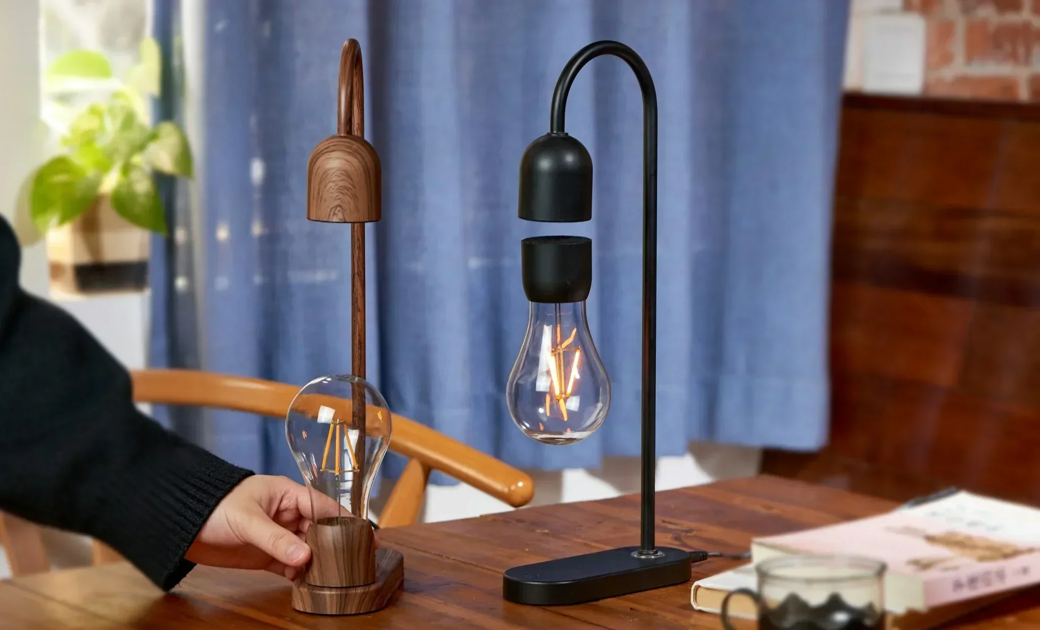 Gingko Evaro Lightbulb Lamp - Black - Image 5