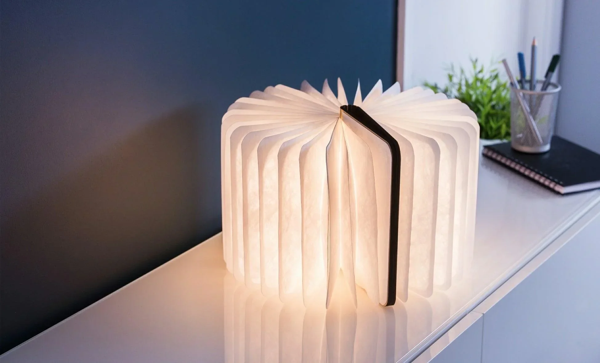 Gingko Large Smart Book Light - Walnut - Image 2