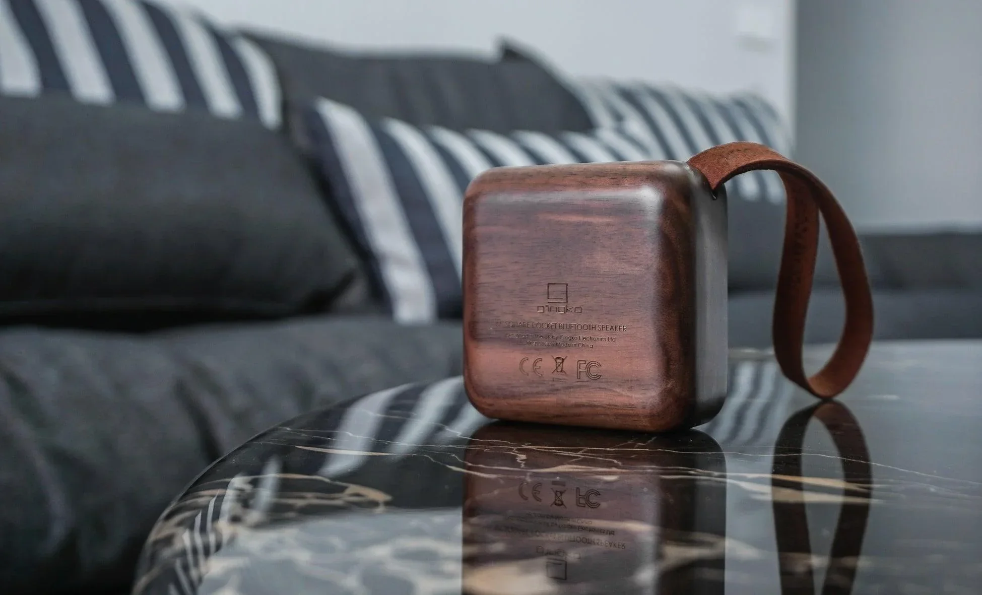Gingko Mi Square Pocket Speaker - Walnut - Image 4