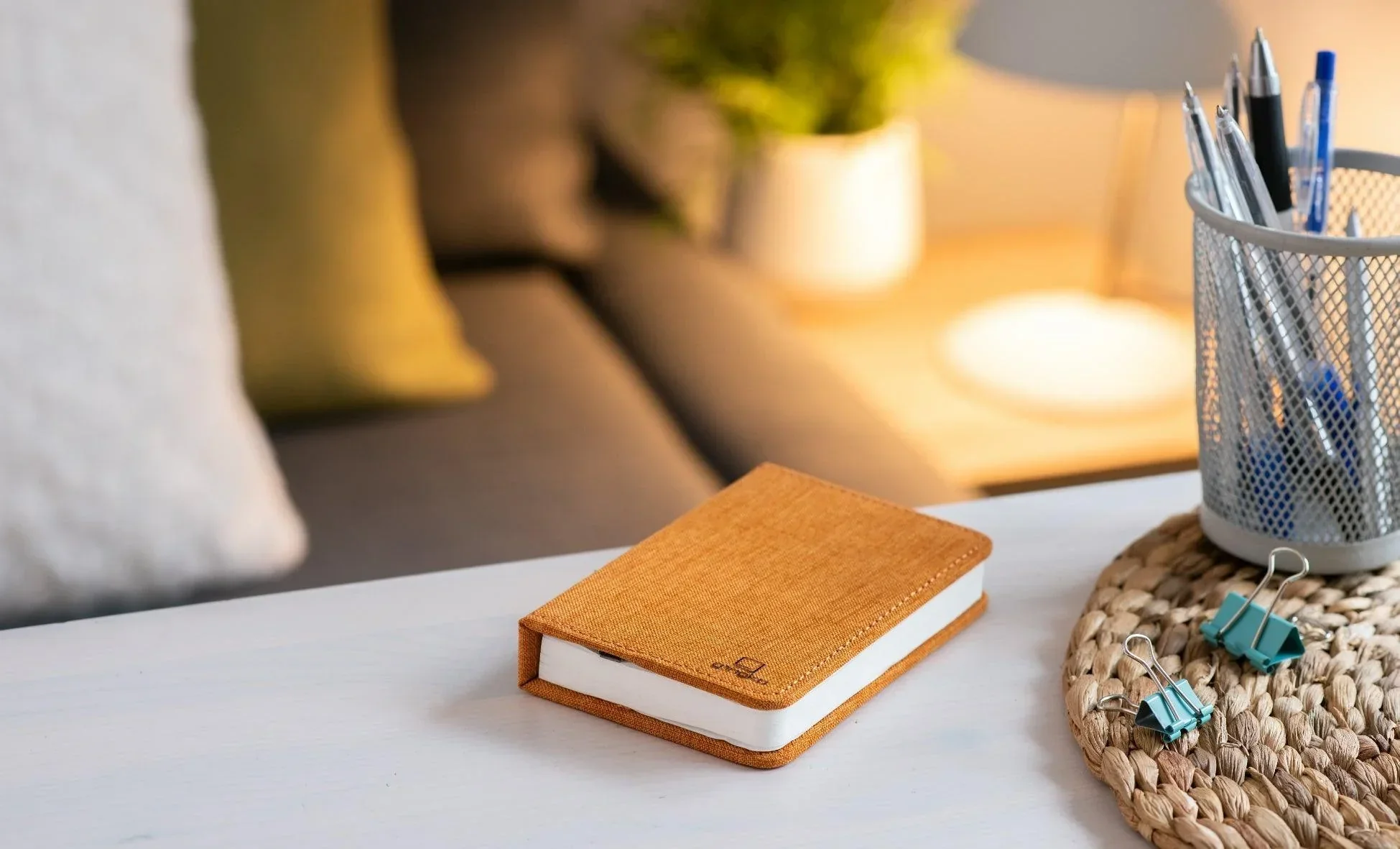 Gingko Mini Smart Book Light - Harmony Orange - Image 4