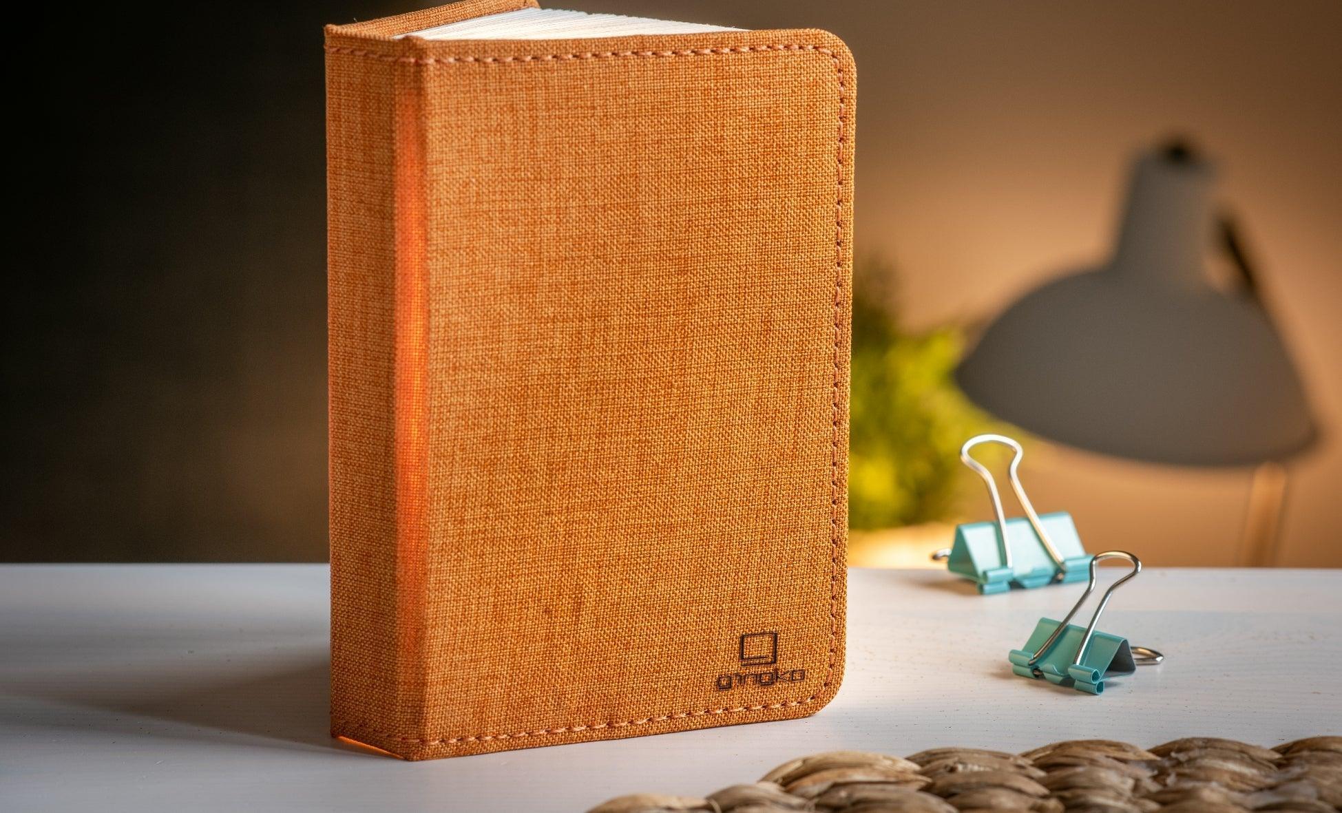Gingko Mini Smart Book Light - Harmony Orange - Image 5