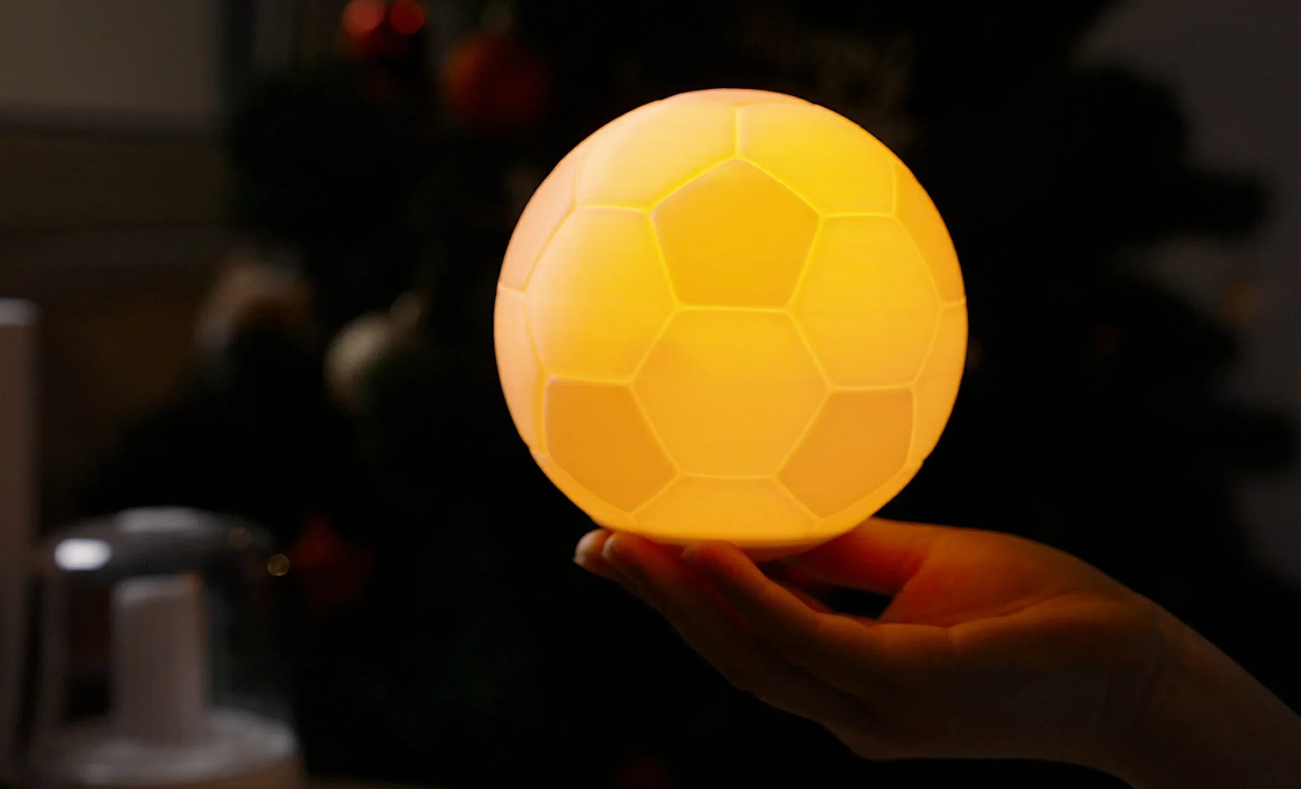 Gingko Smart FootballSpin Lamp - Image 4
