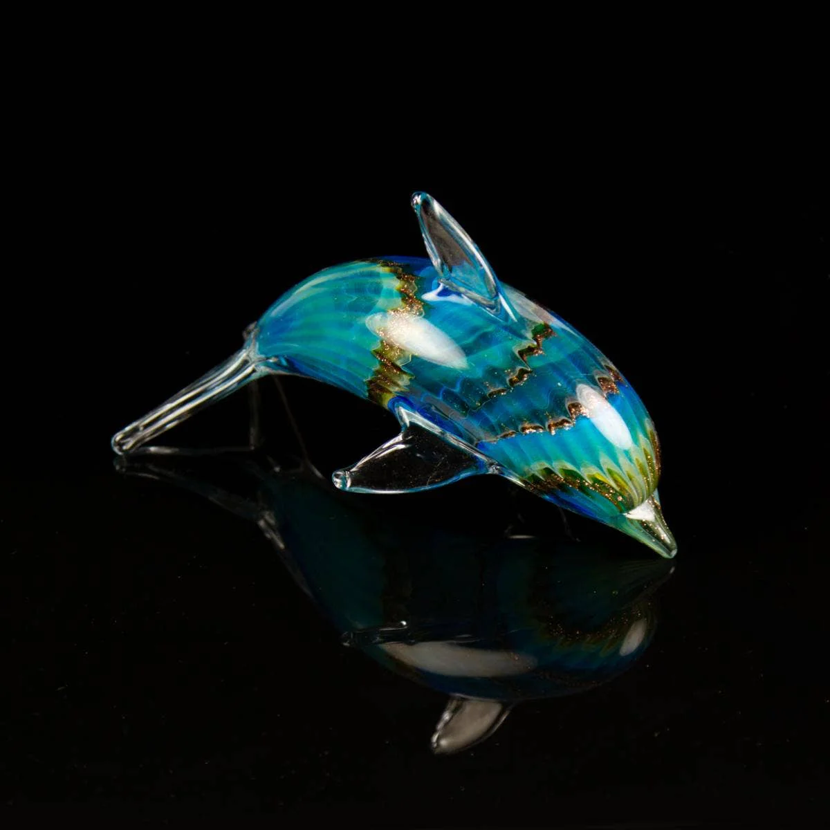 Hanah - Glass Dolphin, Blue/Green (14cm) - Image 3
