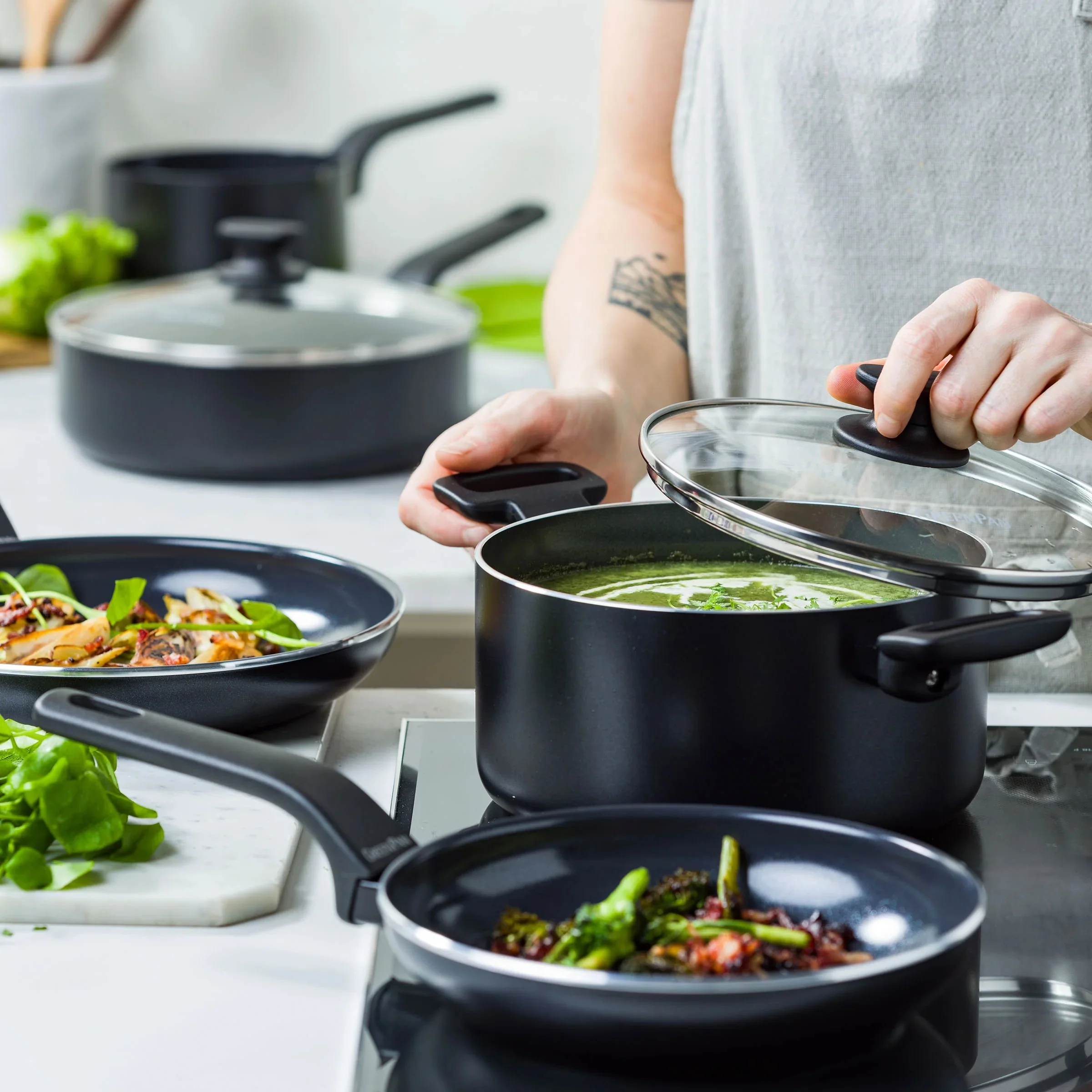 GreenPan Essence 9 Piece Ceramic Non-Stick Cookware Set - Black - Image 5