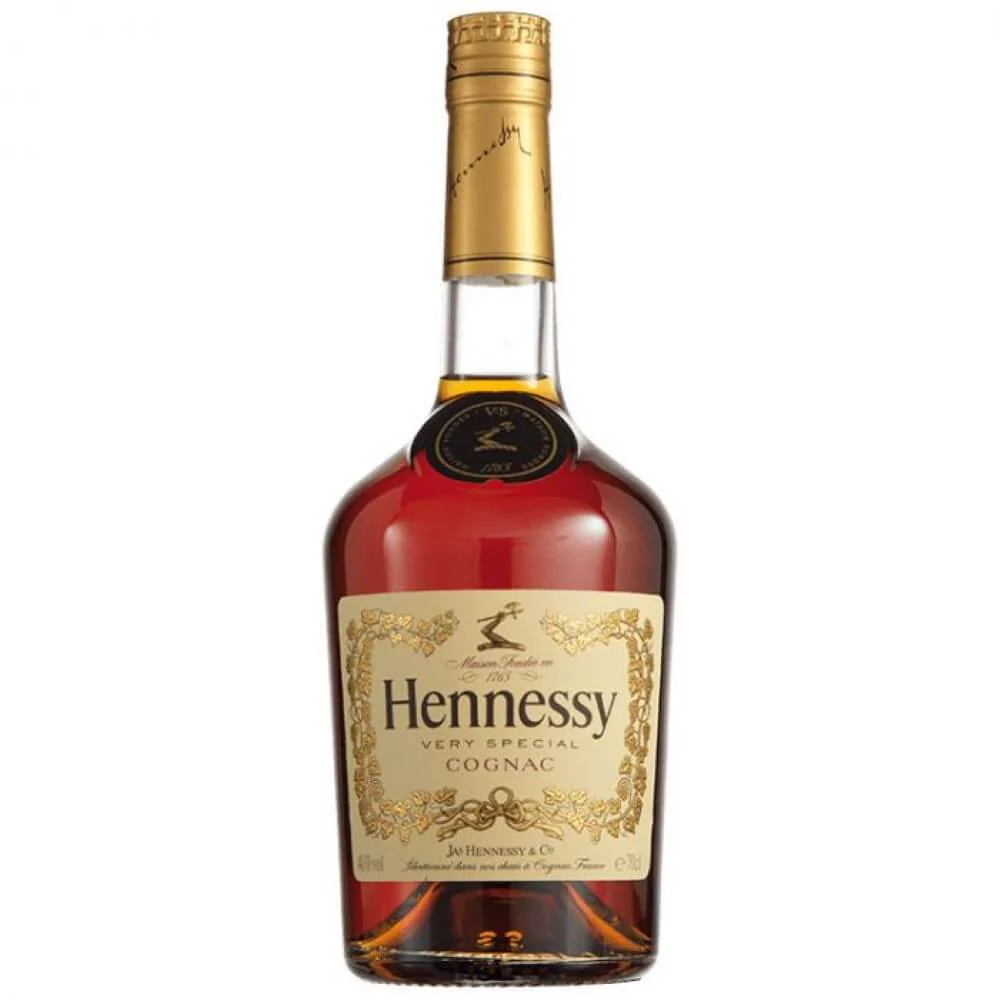 Hennessy VS Cognac Gift Set with Cocktail Shaker (700ml) - Image 2