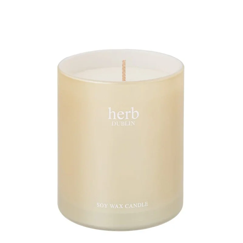 Herb Dublin - Holly Jolly Christmas Candle - Image 2