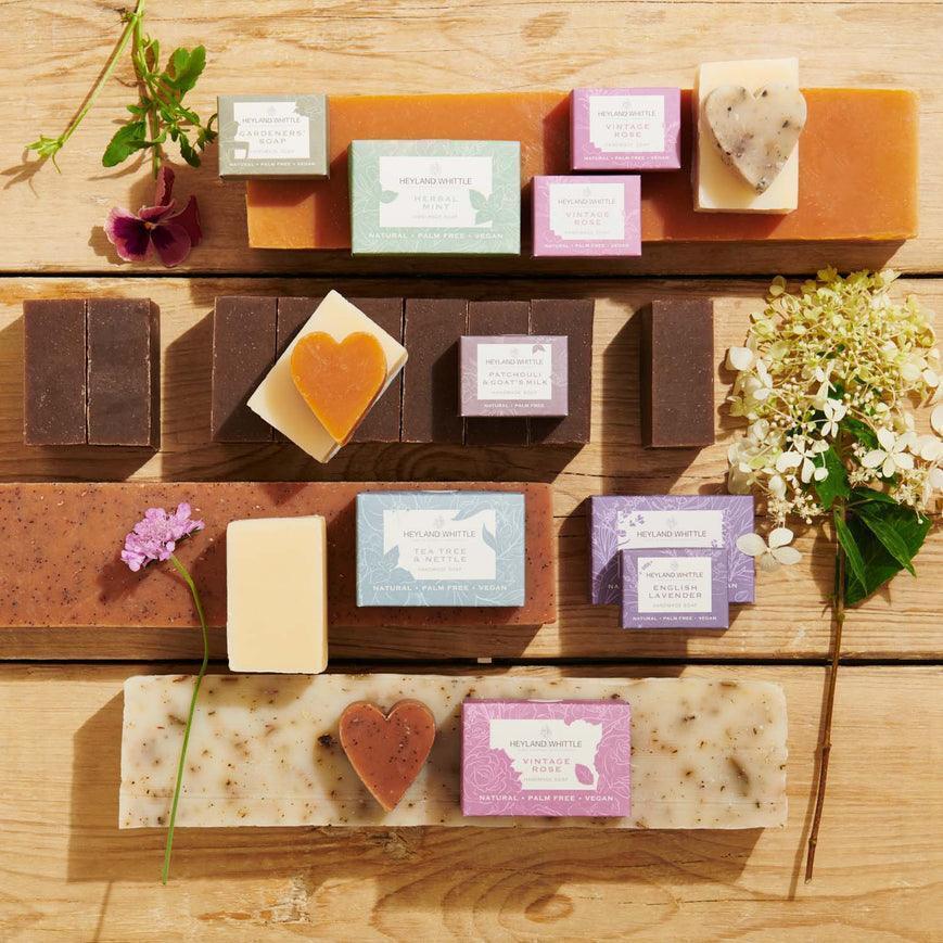 Heyland & Whittle English Lavender Palm Free Soap (45g) - Image 4