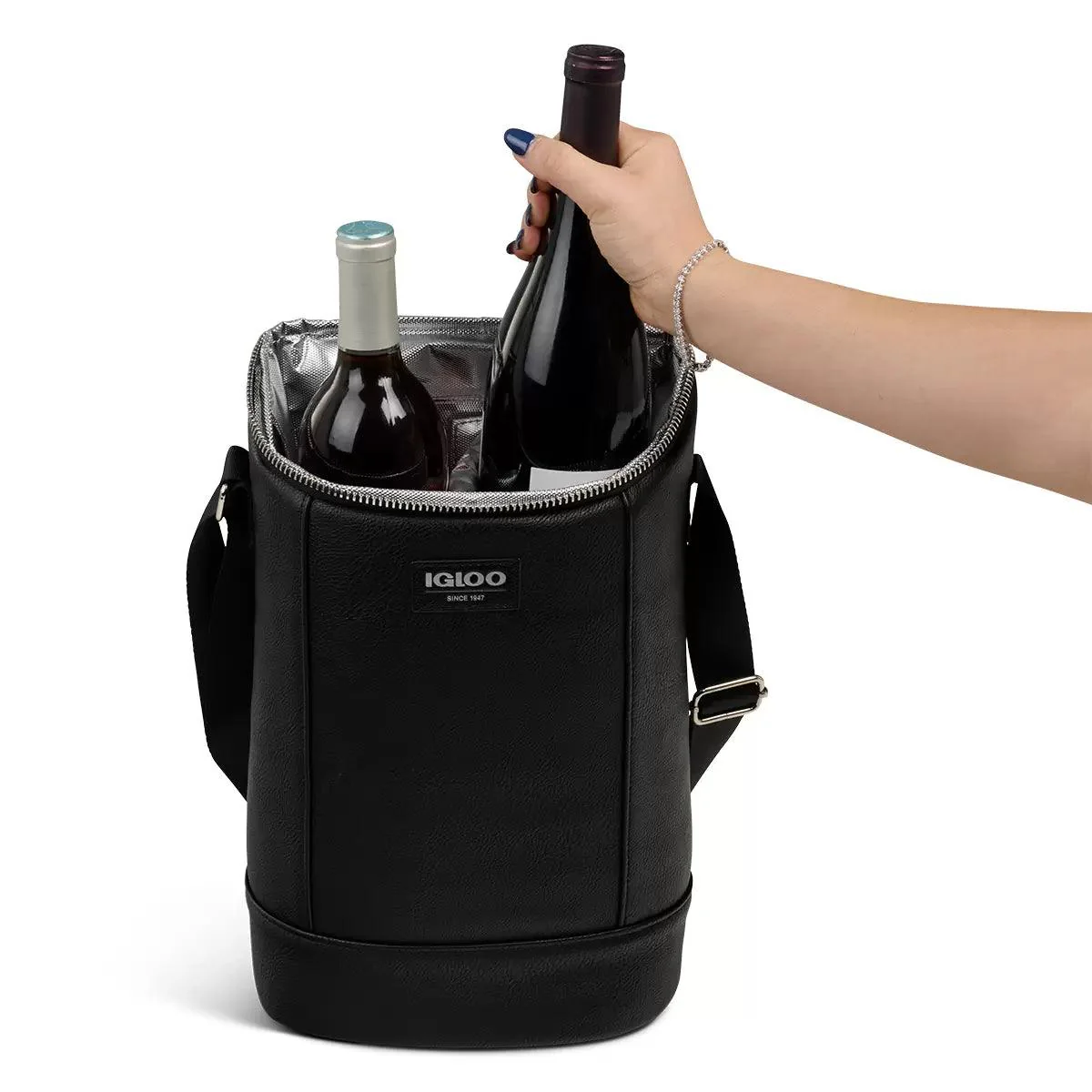 Igloo Luxe Cooler Tote Bag in Black (35.5cm) - Image 2