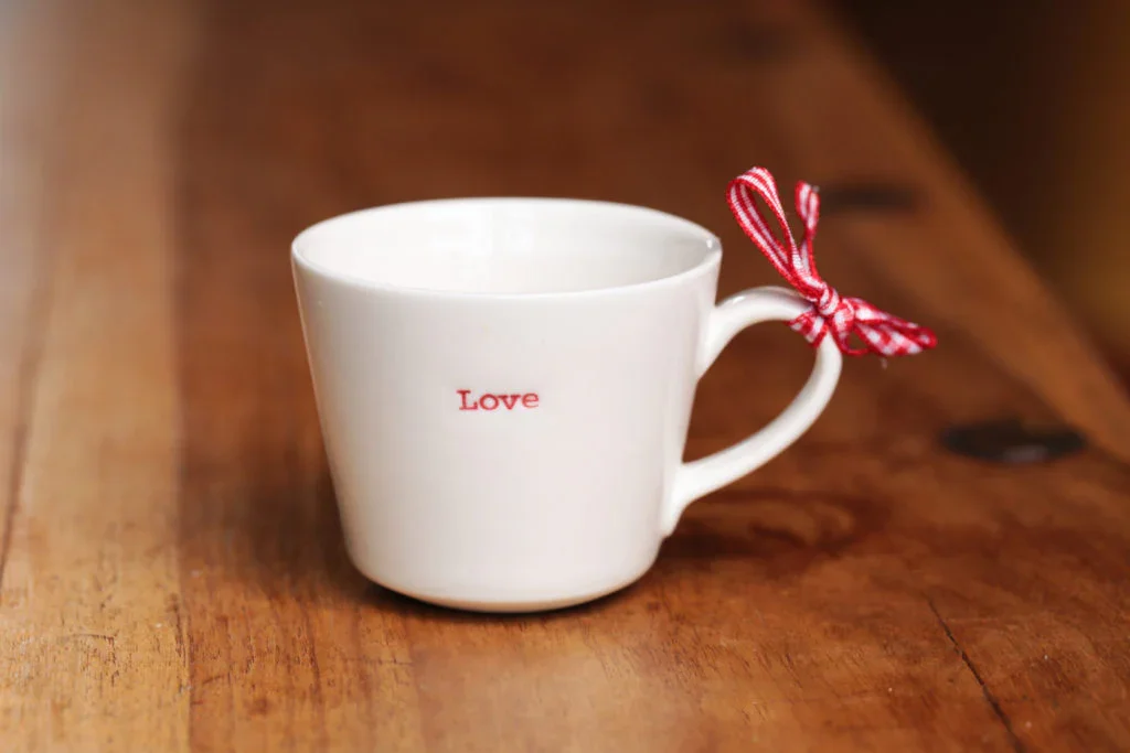 Keith Brymer Jones Mug 350ml- Love (Red) - Image 4