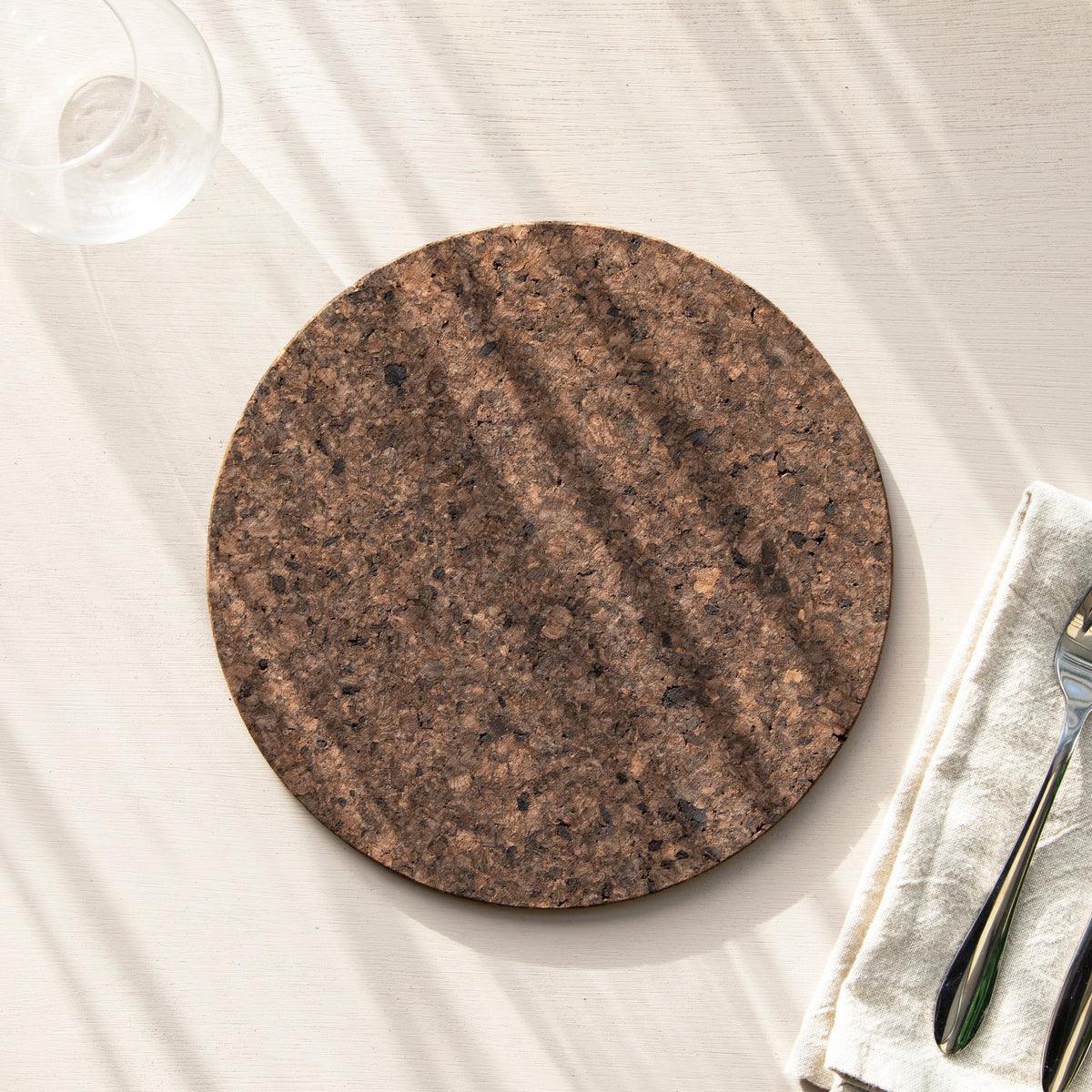 Liga Cork - Smoked Cork Placemats - Round (Set of 4) - Image 3