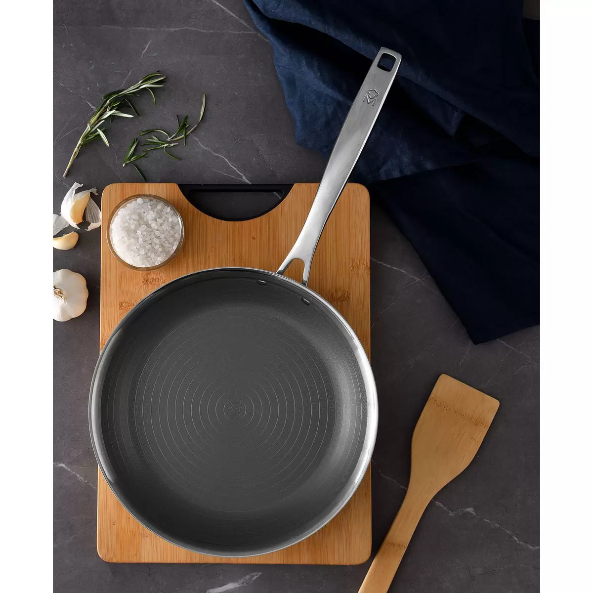 MasterPro Ceratech Ceramic Fry Pan Set (2 Piece) - Image 4