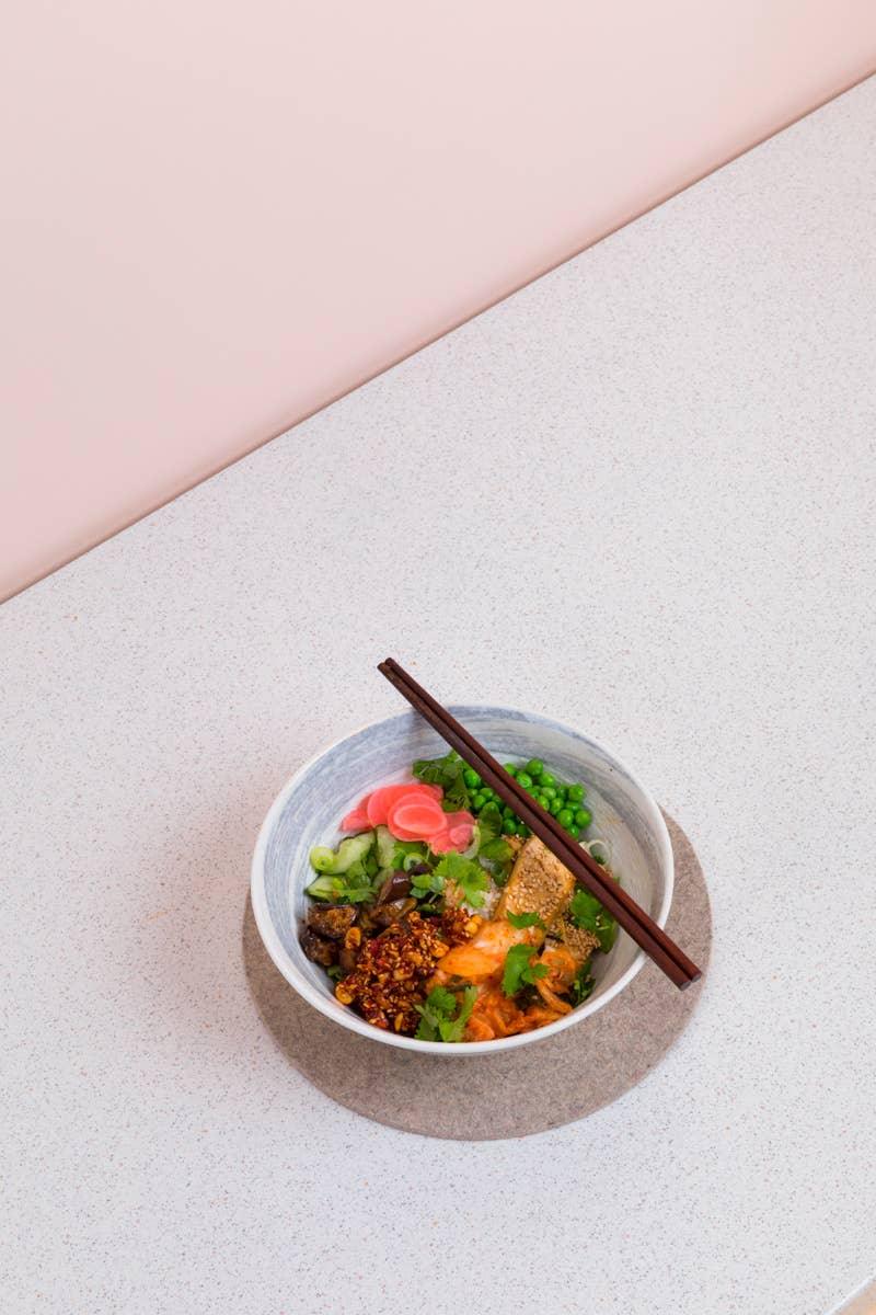 White Mausu Peanut Rayu Sauce (240g) - Image 3