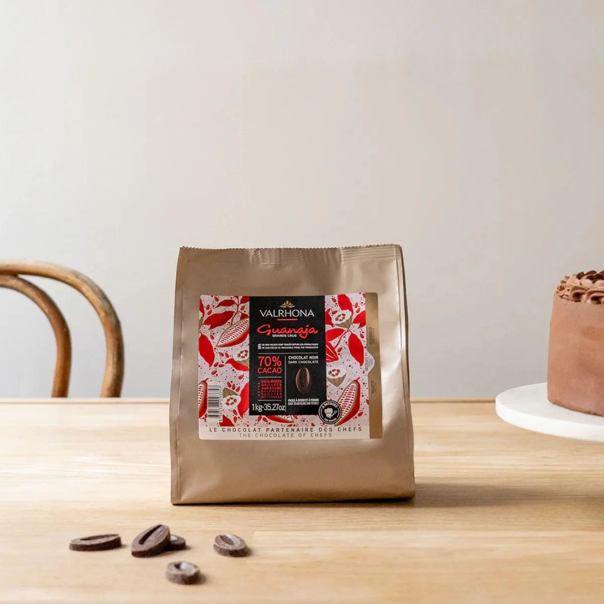 Valrhona Guanaja 70% Grand Cru Dark Chocolate Chips (1kg) - Image 4