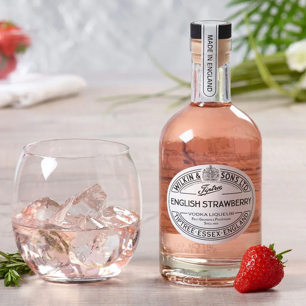 Tiptree English Strawberry Vodka Liqueur (700ml) - Image 2