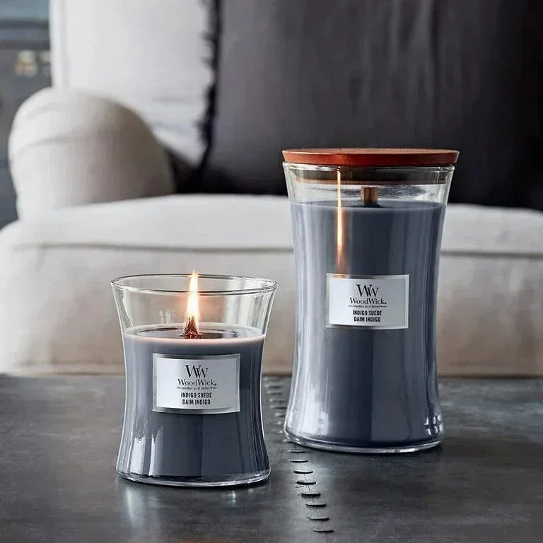 WoodWick Large Hourglass Indigo Suede Scented Candle (609g) - Image 3