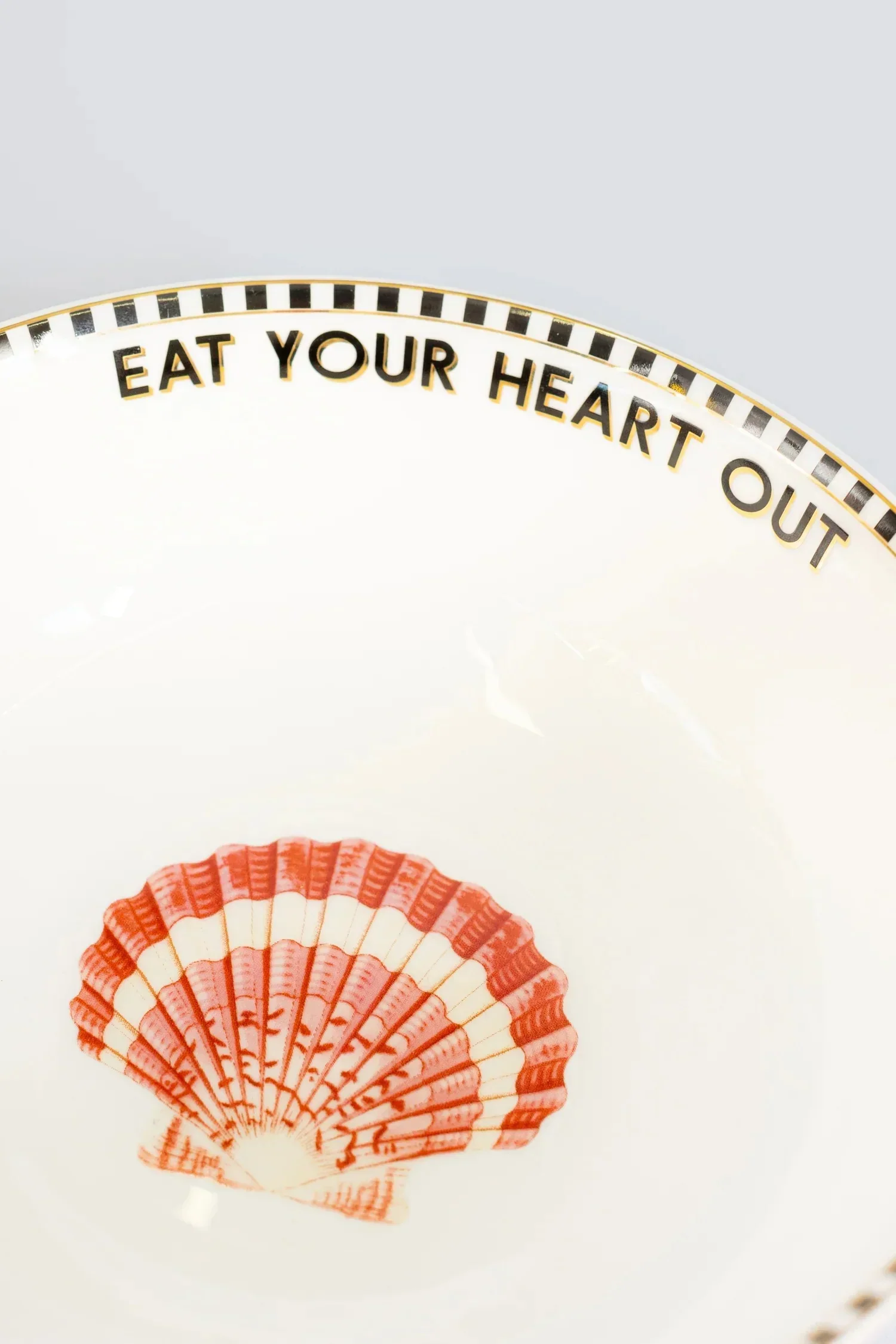 Yvonne Ellen Shell Serving Bowl (19.5cm) - Image 2