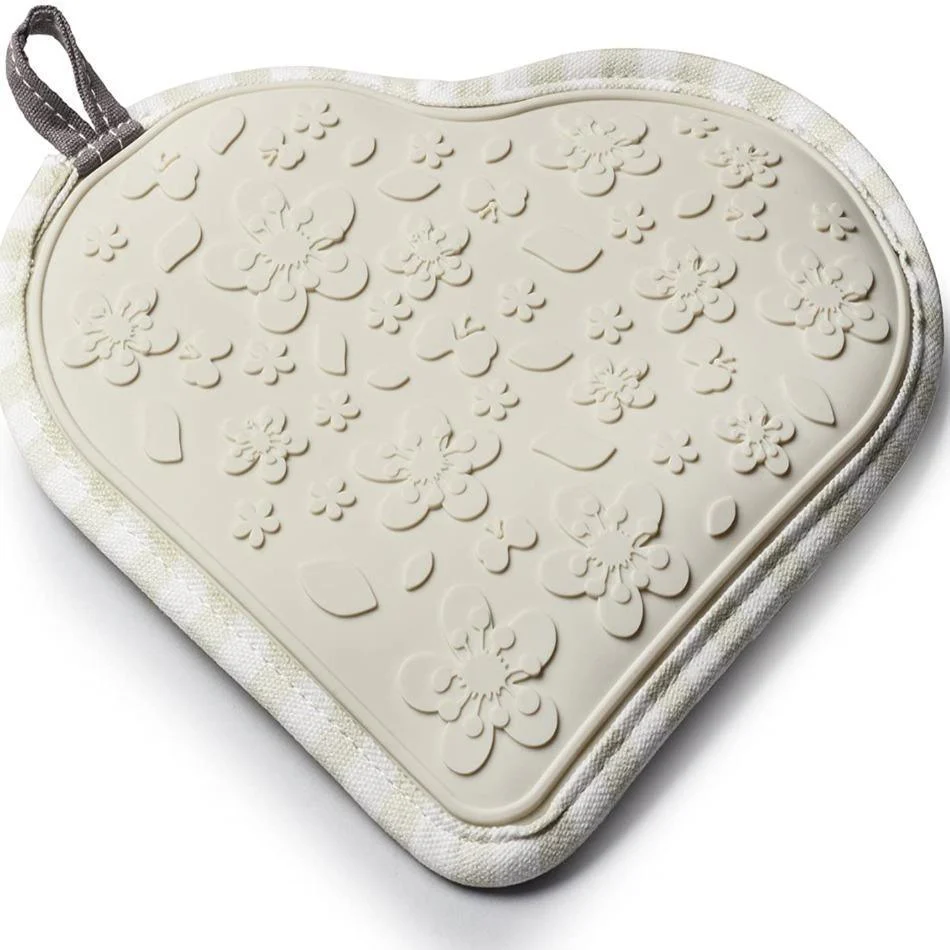 Zeal Silicone Cream Heart Shaped Trivet Mat